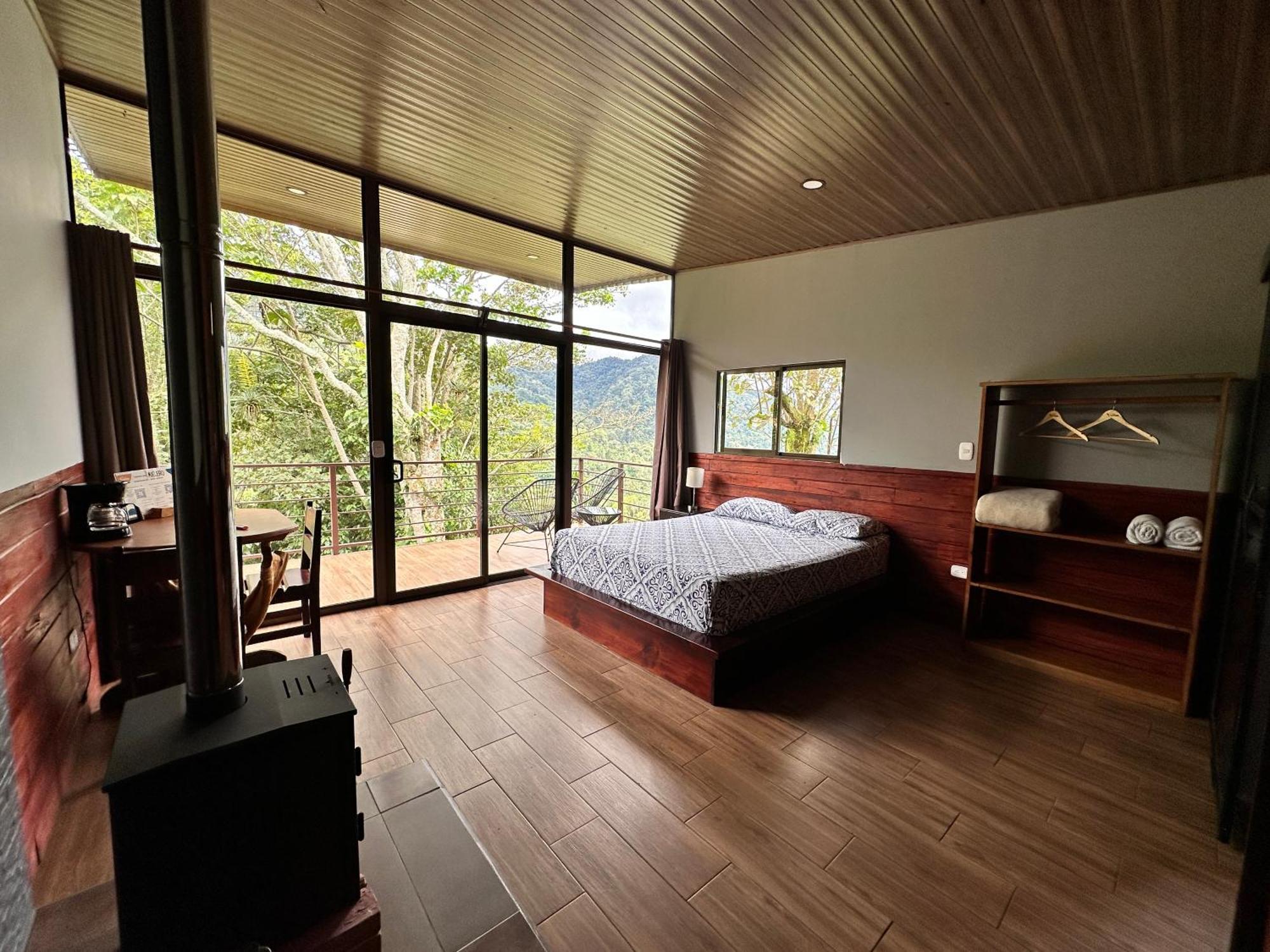 Hotel De Montana El Pelicano San Isidro De El General エクステリア 写真
