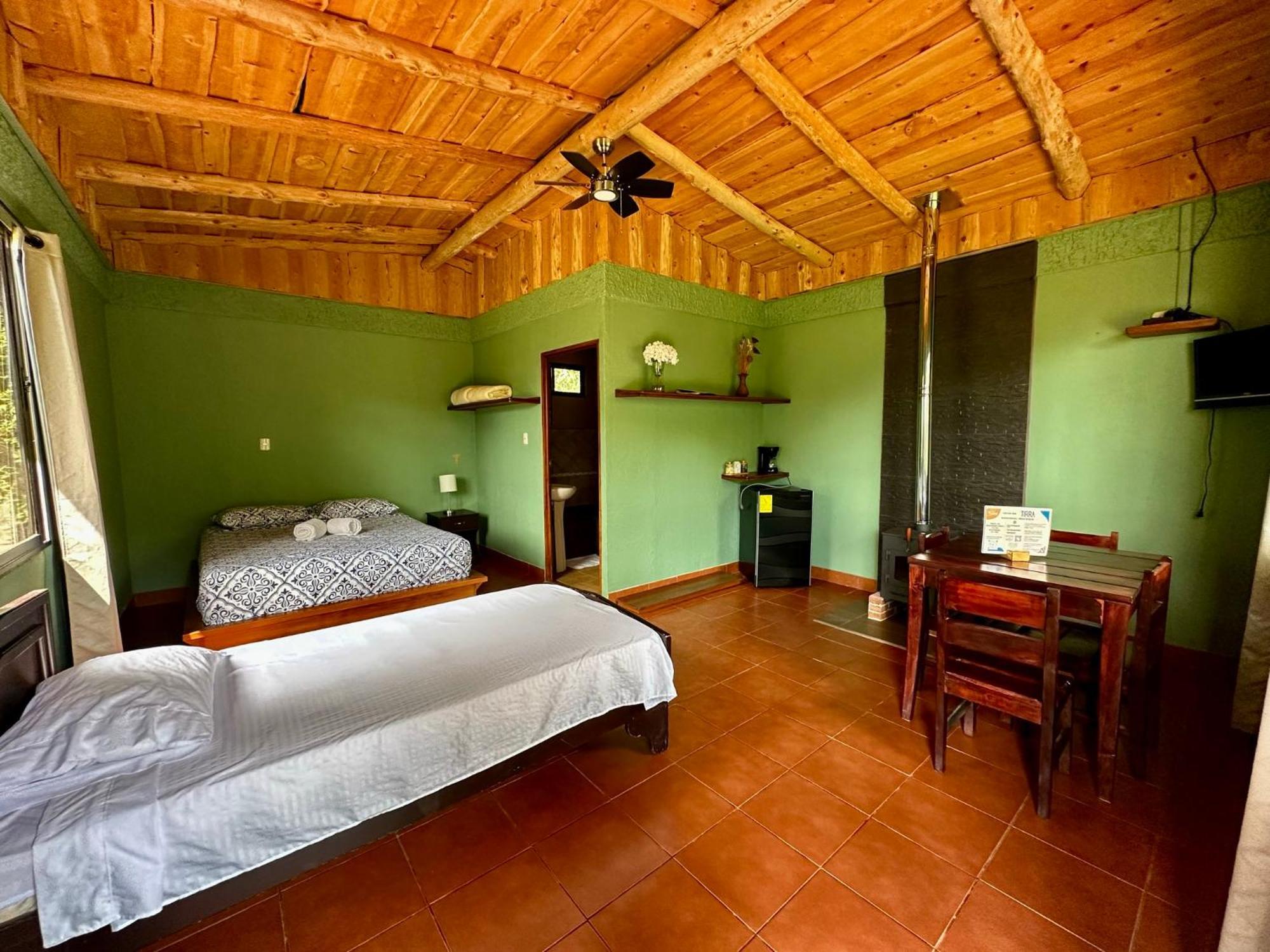 Hotel De Montana El Pelicano San Isidro De El General エクステリア 写真