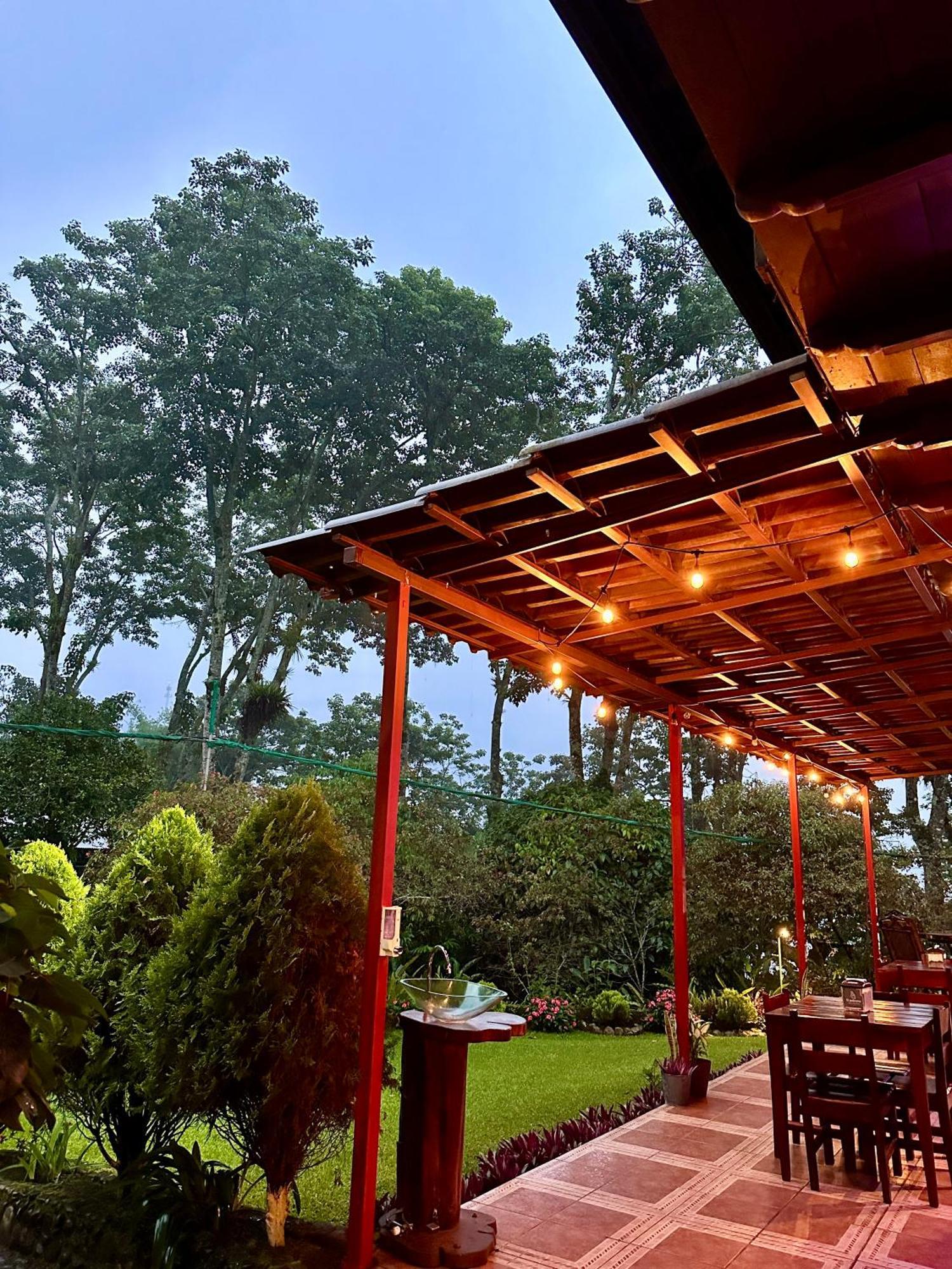 Hotel De Montana El Pelicano San Isidro De El General エクステリア 写真